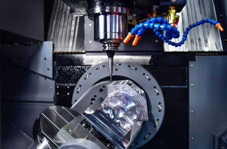 What Is The Difference Between A CNC Milling Machine And A CNC Lathe?