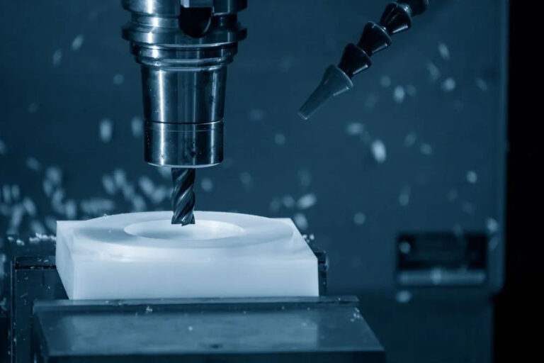Plastic CNC VS Plastic Injection Molding, Which Method is Right for You?