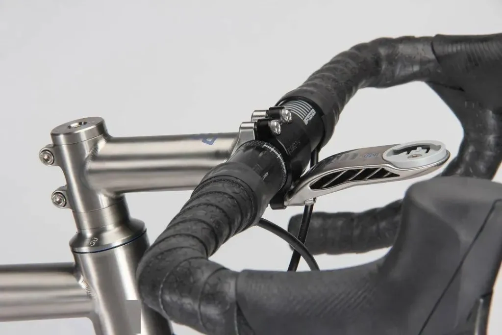 △ 3D printed titanium alloy computer extension seat