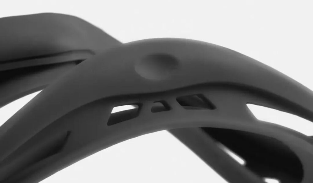 SLA parts have sharp edges, smooth surfaces, and minimal visible layer lines